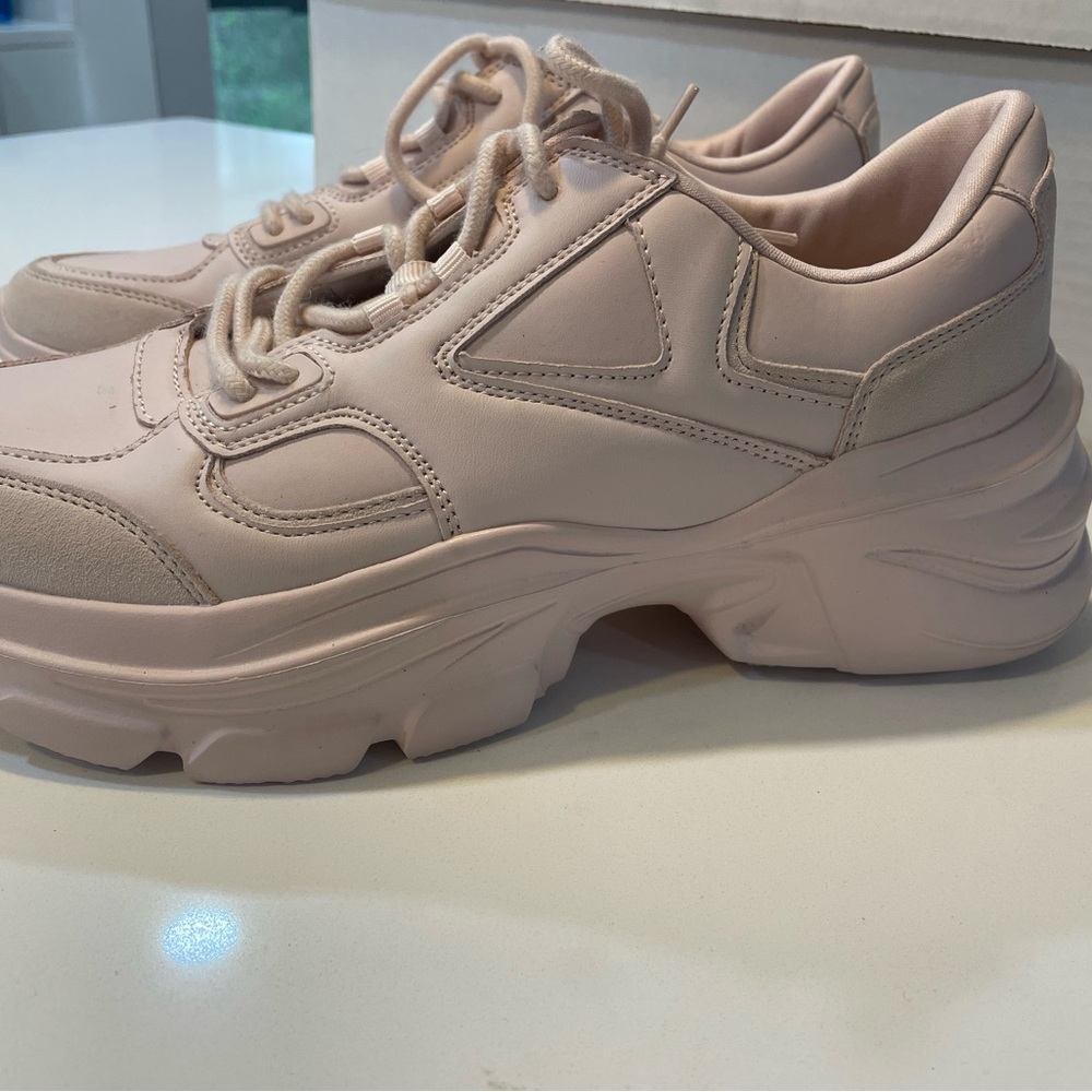 Zara 9.5 Women's Pink Leather & Suede Athletic Shoe/ Sneaker